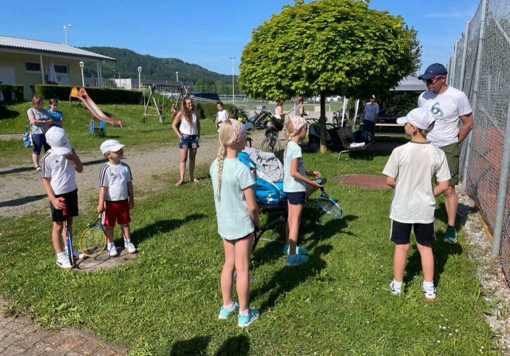 AC7CC33E-C471-43F0-886D-CA491DA6EC68